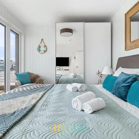 Schwimmendes Haus An Bord 1 -