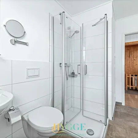 Schwimmendes Haus An Bord 1 - 別荘